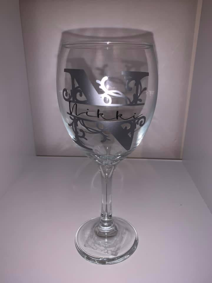 Wine Glass / Pint Glass (no colour stem)